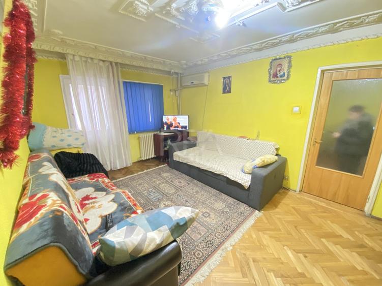 2 Camere-Etaj intermediar-Margeanului - 1