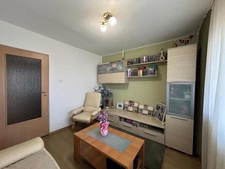 Apartament 4 camere, decomandat, 80mp utili, 2 bai - zona Dambovita - 4