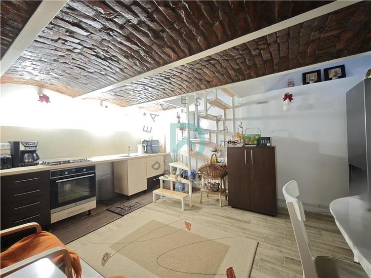 Casa 3 camere de vanzare,  Brasovul Vechi - 22