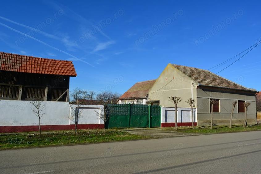 casa intretinuta cu teren de vanzare - 1