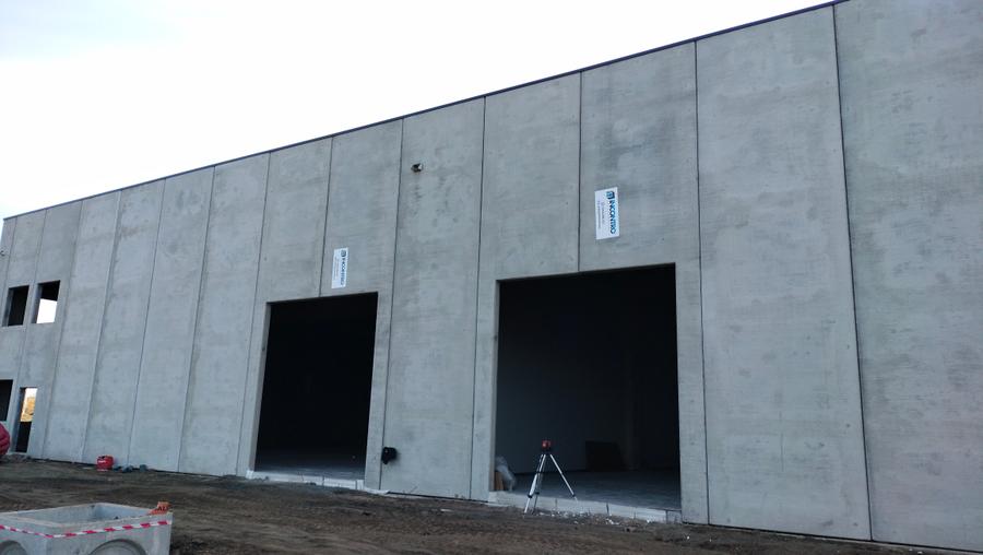 COMISION 0!!!! Vand hala noua 523 mp 365.000 euro - 2