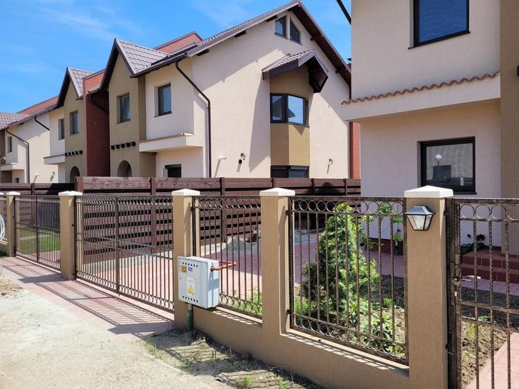De vanzare duplex premium zona linistita intre paduri in Corbeanca - 2