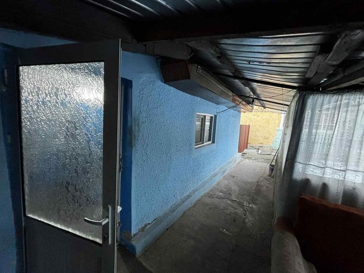 Casa batraneasca + teren Odaia Manolache - 2