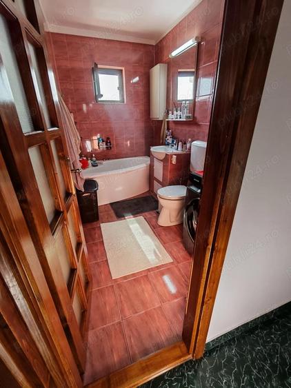 Apartament 3 camere decomandat Complex Studentesc Parvan 71mp - 7