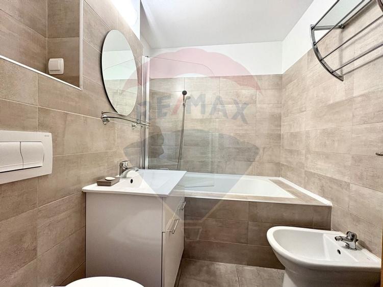 Apartament 3 camere,  Calea Bucuresti -zona Mc Donald's - 13