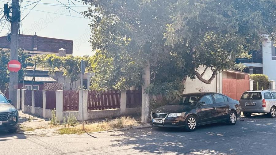 Casa pe colt de vanzare - zona Coiciu -Strajerului Trandafirului - 3