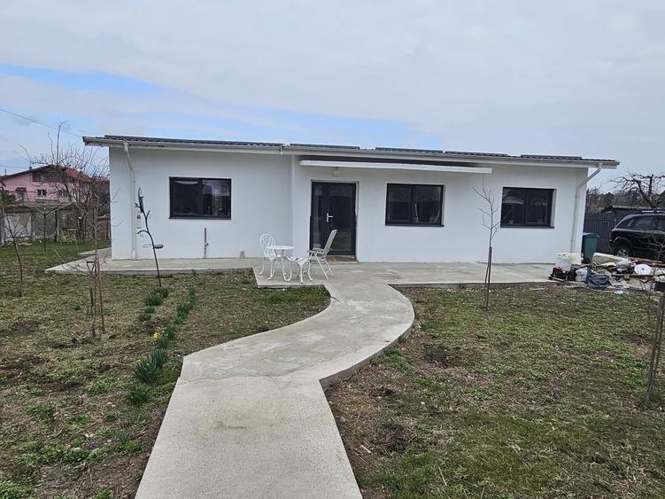 Casă cu 4 camere cu Teren 950 Mp în Snagov