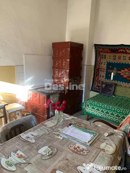Casă cu 6 camere cu Teren 2793 Mp în Brusturoasa
