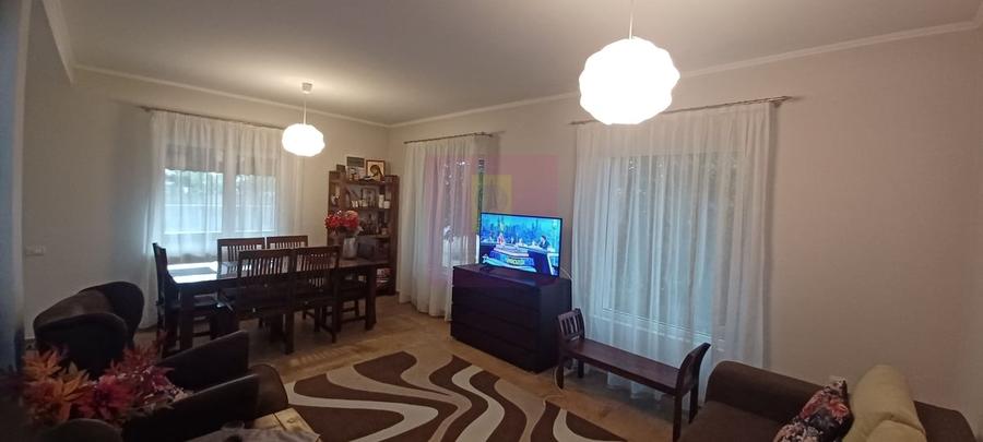 Casă cu 4 camere cu Teren 315 Mp în Central