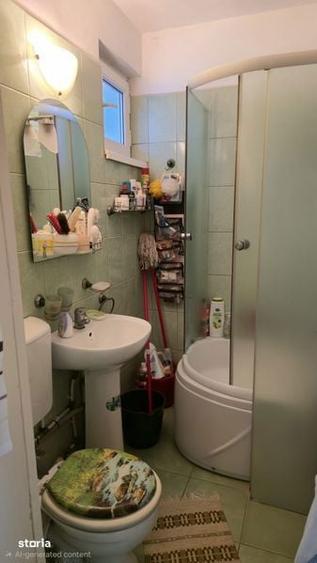 Apartament cu 3 camere semidecomandat în Central