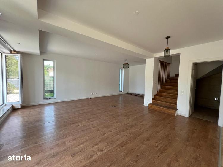Casă cu 3 camere cu Teren 236 Mp în Corbeanca