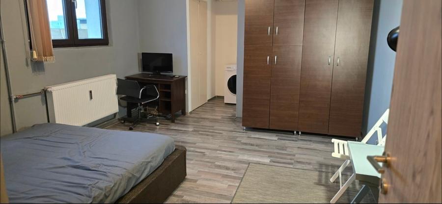 Garsonieră decomandată în Iancului