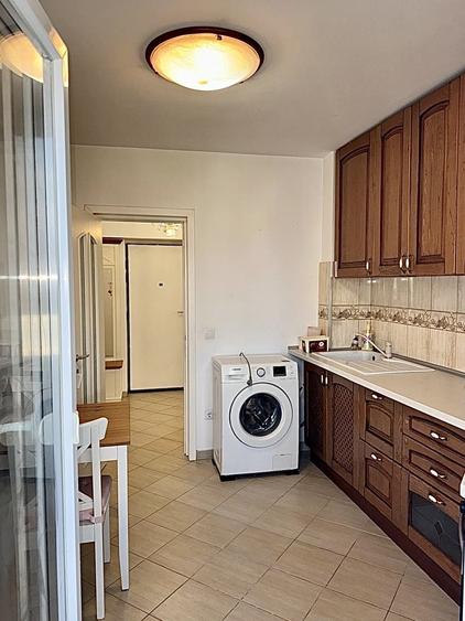Apartament cu 2 camere decomandat, mobilat în P-ța Universității