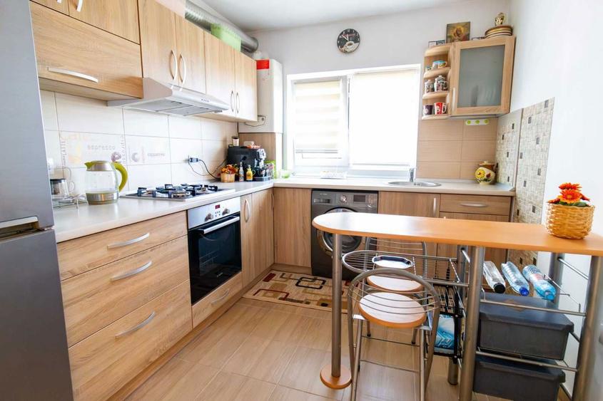 Apartament cu 2 camere decomandat în Central