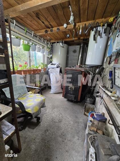 Casă cu 4 camere cu Teren 1054 Mp în Tuzla
