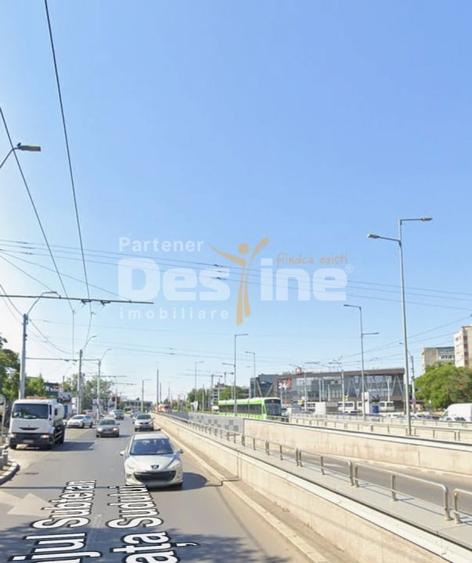 Teren construcție, în Tineretului