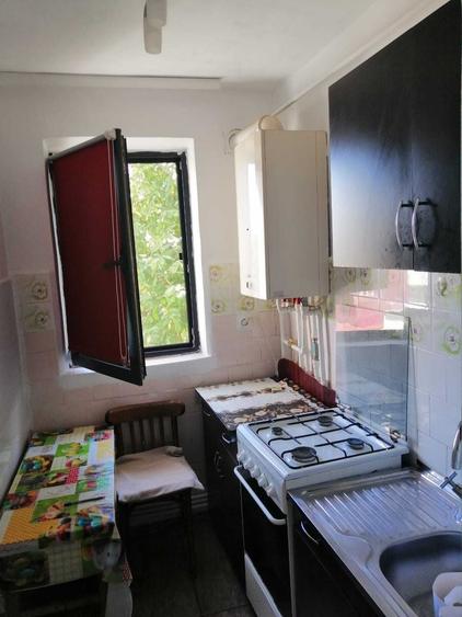 Apartament cu 2 camere decomandat în Tătărași