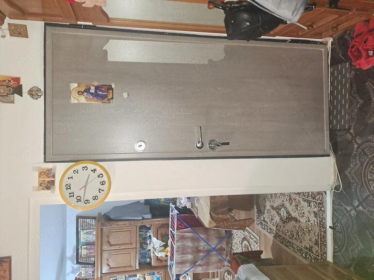 Apartament cu 4 camere decomandat în Aradului