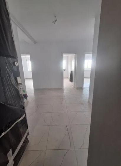 Apartament 3 camere, decomandat - zona Sanpetru - 3