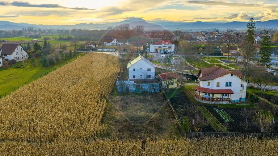 VILA de vanzare | 5 camere | Teren 1,100 mp | STUPINI | COMISION 0% - 35