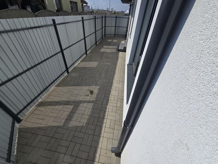 Curte proprie. La Asfalt. Braytim. - 1