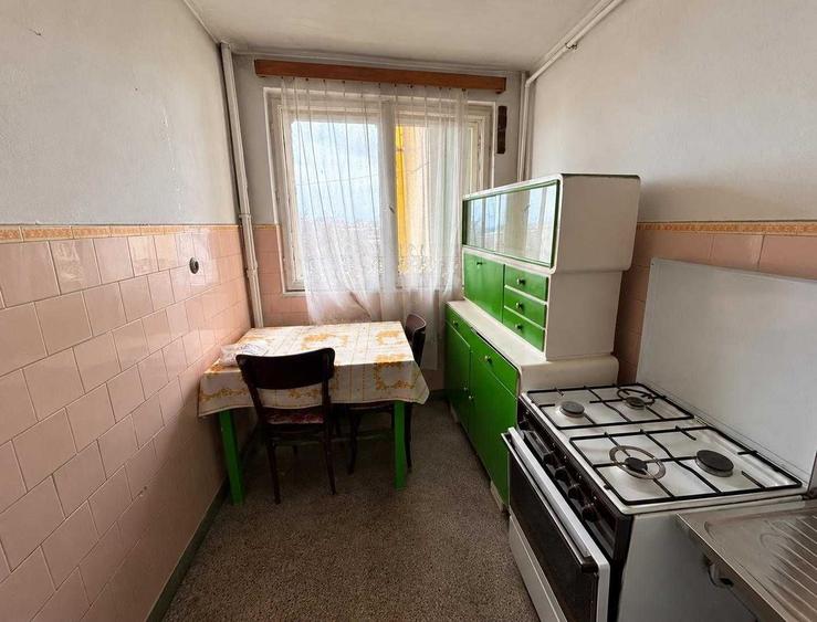 Apartament cu 2 camere semidecomandat în Sud