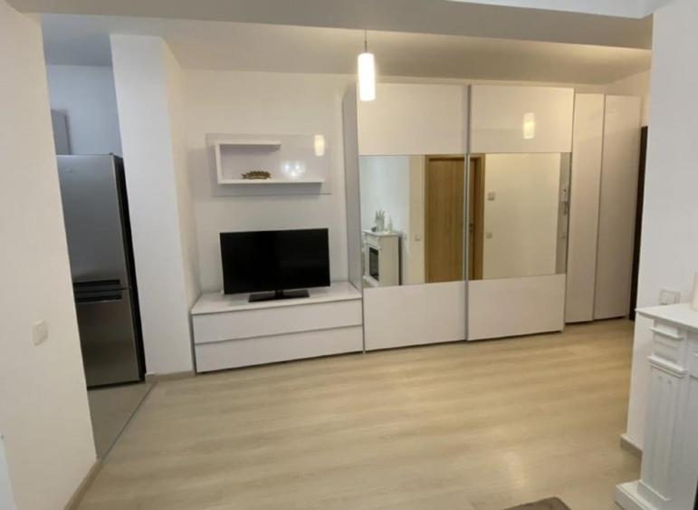 PROPRIETAR, inchiriez studio in bloc nou la 5 min de metrou, Loc parcare - 2