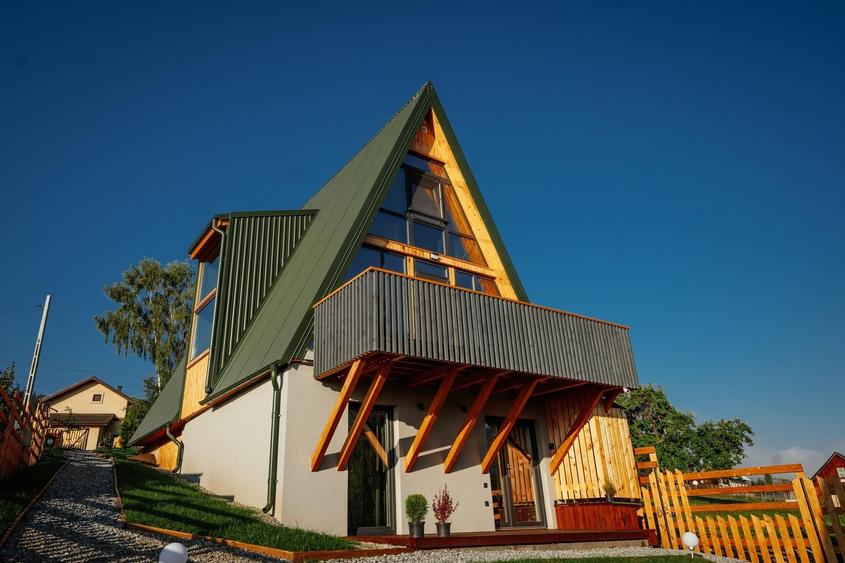 Afacere la cheie in Vatra Dornei, 2 cabane tip A Frame! - 2