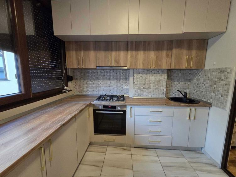 Inchiriez apartament modern 3 camere| Nicole Residence Parcare inclusa - 1