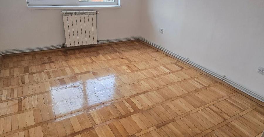 Vand apartament 4 camere decomandat in Deva, zona 22 Decembrie - 15