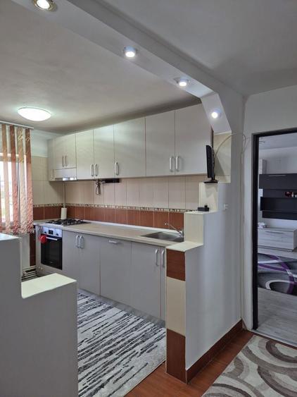 Inchiriez apartament 2 camere - 2