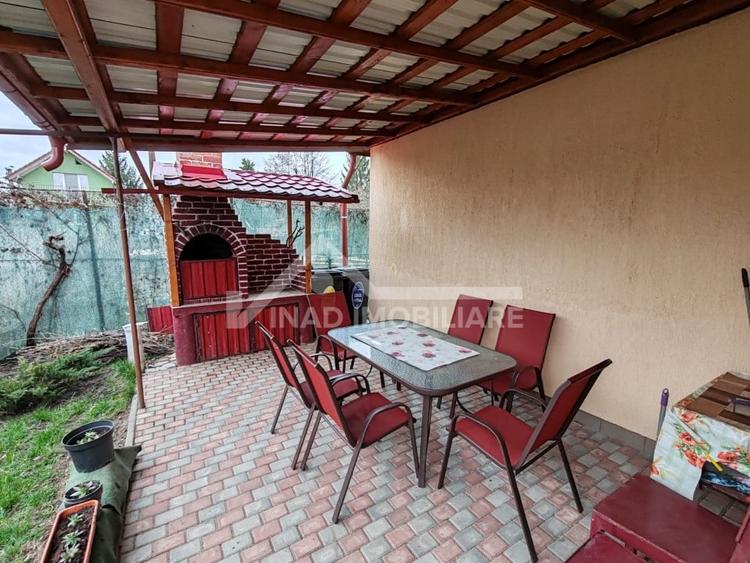 Casa individuala, 100 mp utili, 242 mp teren, Str. Trandafirilor - 6