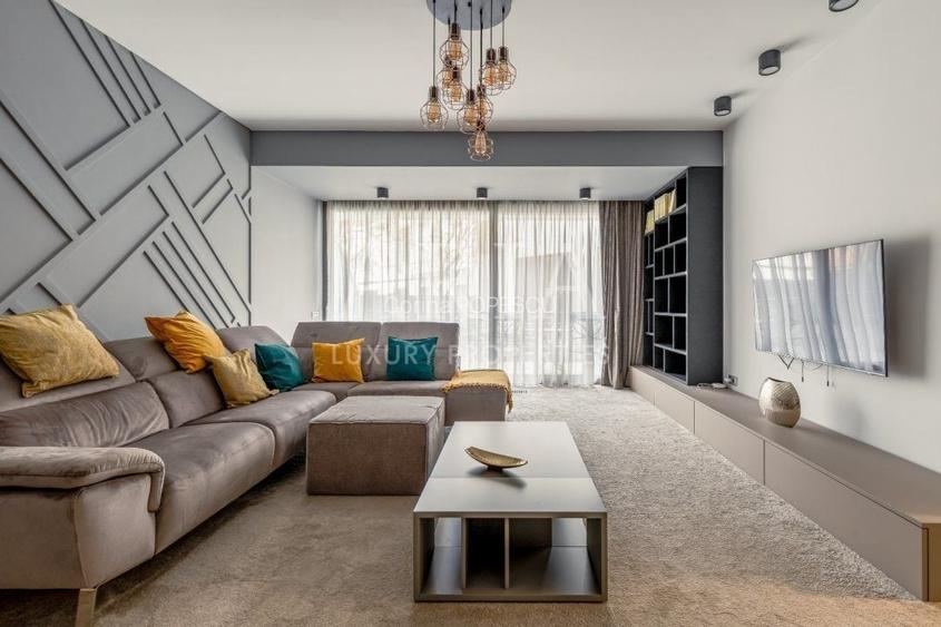 Apartament cu 2 camere decomandat, mobilat în Herăstrău Apartament cu 2 camere decomandat, mobilat în Herăstrău