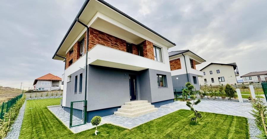 Comision 0% Ansamblu de case premium, 150mp utili, 431mp teren, Dezmir - 2