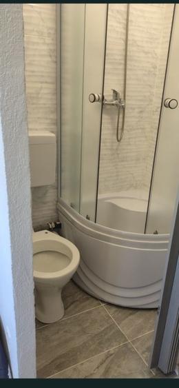 Camera moderna- baie proprie- Str Lamaitei - 9