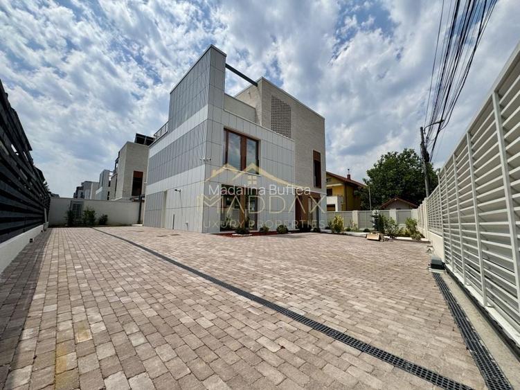 Vila cu 6 camere *575mp* / 12 locuri parcare // Pipera- Iancu Nicolae