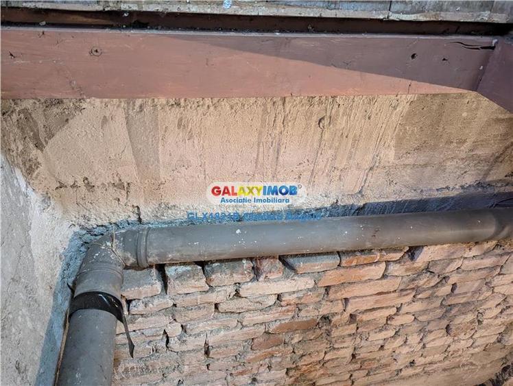 Rahova-Margeanului casa 100 mp, teren 315 mp,deschidere 13,5 ml,garaj - 30