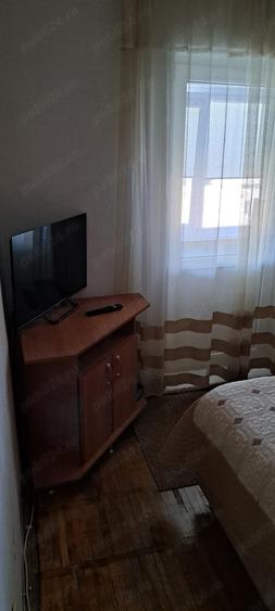 Apartament cu 3 camere decomandat în Roșiori de Vede