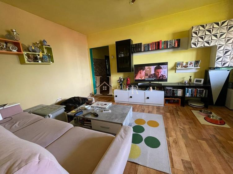 4 camere aproape de Spitalul Judetean. Etaj intermediar. Centrala proprie - 3