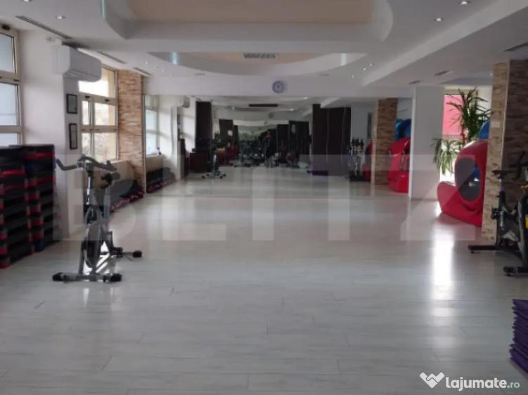 Spatiu comercial, 290 mp, fosta sala de fitness, zona Micro - 2
