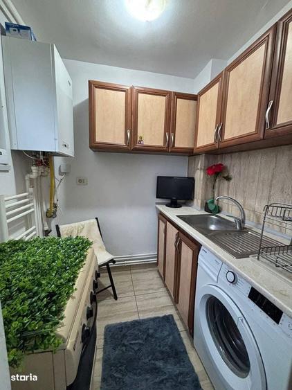 De vanzare apartament 2 camere, mobilat ?i utilat,zona Marom 34.500eur - 4