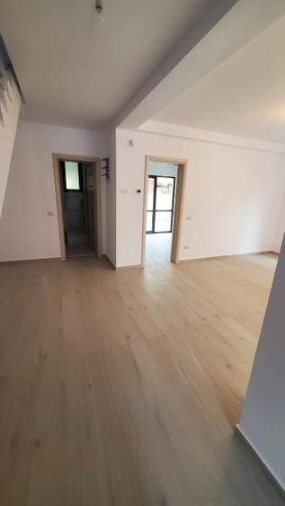 Case Dobroesti cu panouri fotovoltaice - 15