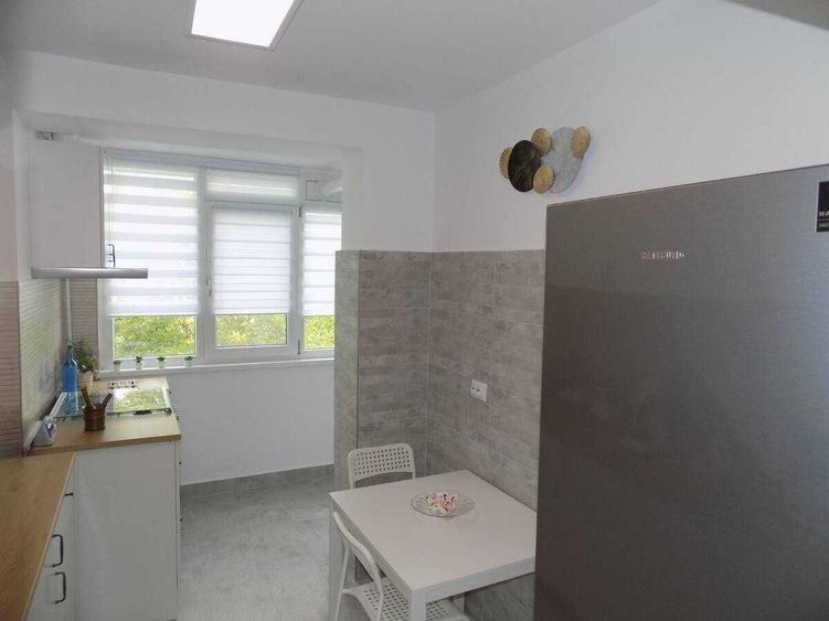 Apartament cu 3 camere semidecomandat în Țiglina 2