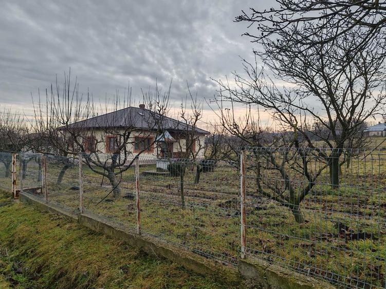 Casa in sat Lisna,comuna Suharau - 7