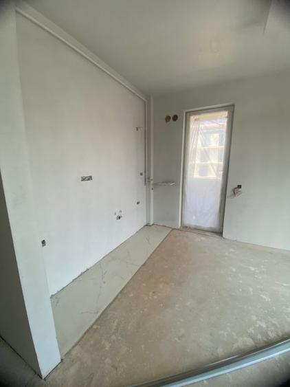 2 camere, 37mp  - partial finisat, perfect de amenajat - 3