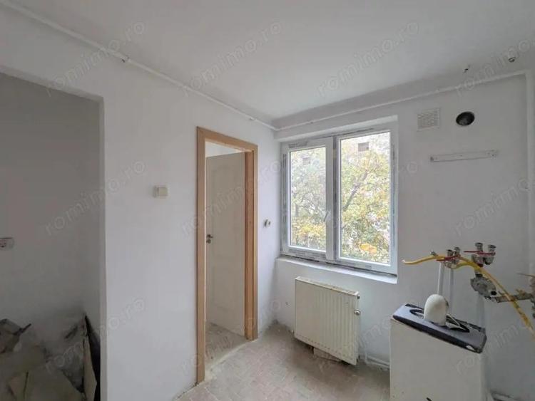 Orizont - MegaImage, Apartament 3 camere, decomandat, etaj 3 din 4 - 2