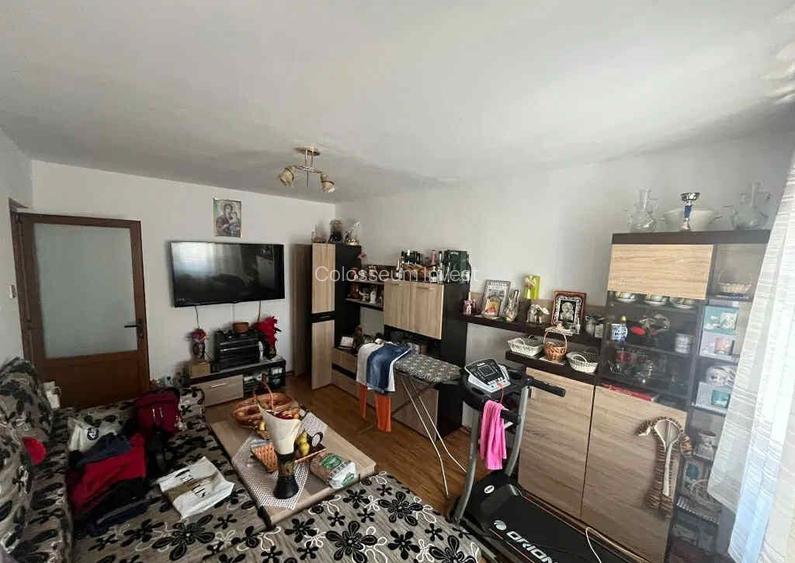 Apartament 3 camere, decomandat - zona Bartolomeu Apartament 3 camere, decomandat - zona Bartolomeu