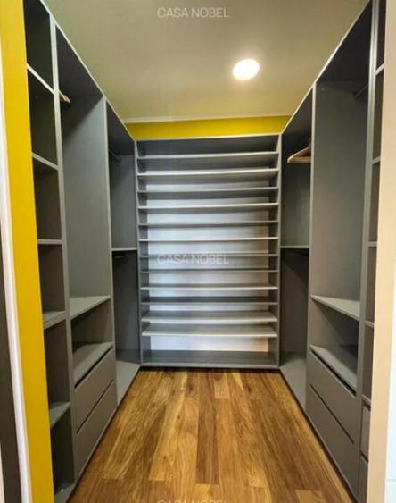 Apartament 2 camere, decomandat - zona Tractorul - 2