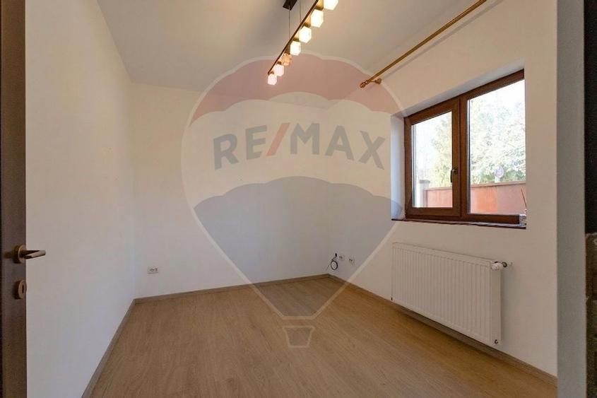 Casă cu 4 dormitoare în Ronaț | 181 mp utili | Garaj | Teren 345 mp - 6