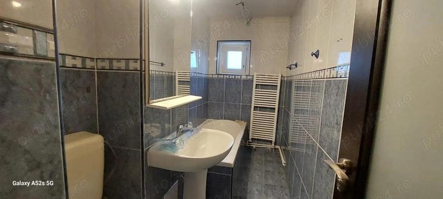 Apartament cu 3 camere, decomandat Racadau. - 11